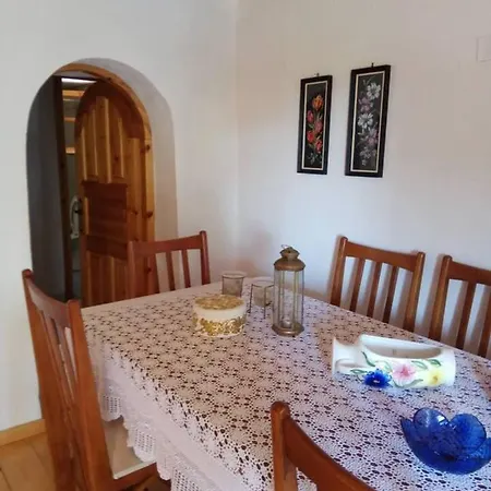 Peaceful House In Skiathos!stunning Surroundings!